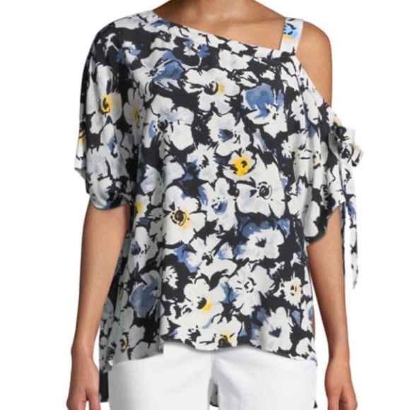 1.State One-Shoulder Floral Blouse - Picture 7 of 8